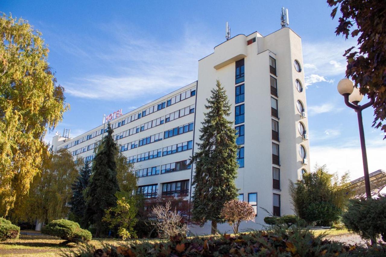Hotel Novi Zagreb Exterior photo